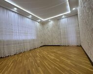 Nizami rayonu , Xalqlar Dostluğu m., 3 otaq