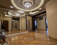 Binəqədi rayonu , 8-ci mikrorayon qəs., 3 otaq