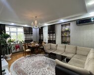 Nizami rayonu , 8-ci kilometr qəs., 3 otaq