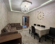 Nizami rayonu , Xalqlar Dostluğu m., 5 otaq