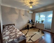 Nizami rayonu , 8-ci kilometr qəs., 3 otaq