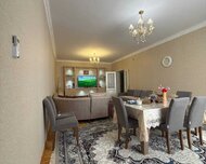 Binəqədi rayonu , Sulutəpə qəs., 8 otaq