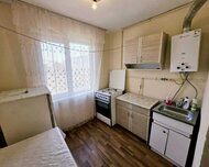 Nizami rayonu , 8-ci kilometr qəs., 1 otaq