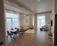 Nəsimi rayonu , 28 May m., 4 otaq