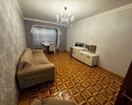 Binəqədi rayonu , 8-ci mikrorayon qəs., 3 otaq