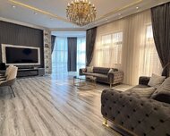 Binəqədi rayonu , 7-ci mikrorayon qəs., 5 otaq