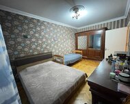 Binəqədi rayonu , 8-ci mikrorayon qəs., 5 otaq