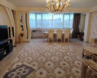 Yasamal rayonu , İnşaatçılar m., 4 otaq