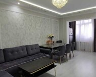 Binəqədi rayonu , 7-ci mikrorayon qəs., 6 otaq