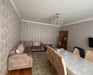 Suraxanı rayonu , Qaraçuxur qəs., 4 otaq