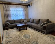 Suraxanı rayonu , Qaraçuxur qəs., 5 otaq