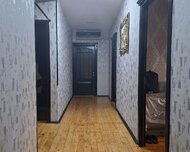 Suraxanı rayonu , Qaraçuxur qəs., 5 otaq