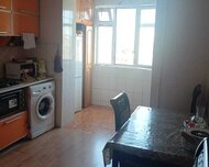 Nizami rayonu , 8-ci kilometr qəs., 3 otaq