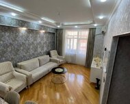 Nizami rayonu , 8-ci kilometr qəs., 3 otaq