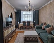 Nizami rayonu , 8-ci kilometr qəs., 3 otaq