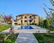 Qəbələ ş., Həyət evi / Villa , 12 otaq