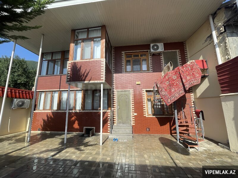 Şəki şəhərində 6 otaqlı Həyət evi / Villa Satılır, 19250 m² Şəki şəhərində 6 otaqlı Həyət evi / Villa Satılır, 19250 m²