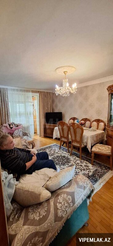 Nərimanov rayonunda 3 otaqlı Köhnə tikili Satılır, 52 m² Nərimanov rayonunda 3 otaqlı Köhnə tikili Satılır, 52 m²