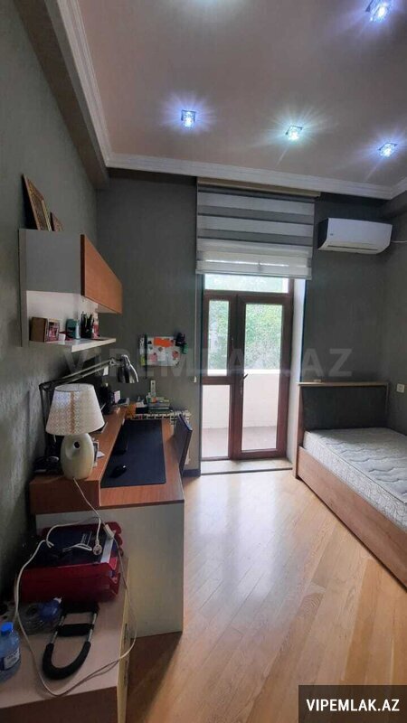 Yasamal rayonunda 3 otaqlı Köhnə tikili Satılır, 80 m² Yasamal rayonunda 3 otaqlı Köhnə tikili Satılır, 80 m²