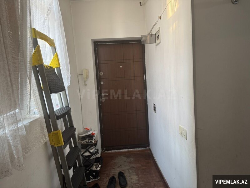 Nərimanov rayonunda 2 otaqlı Köhnə tikili Satılır, 72 m² Nərimanov rayonunda 2 otaqlı Köhnə tikili Satılır, 72 m²