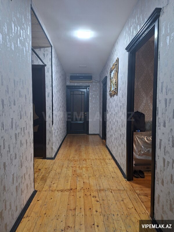Suraxanı rayonunda 5 otaqlı Köhnə tikili Satılır, 120 m² Suraxanı rayonunda 5 otaqlı Köhnə tikili Satılır, 120 m²