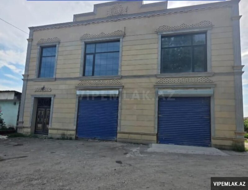 Göyçay şəhərində 3 otaqlı Obyekt / Ofis Satılır, 278 m² Göyçay şəhərində 3 otaqlı Obyekt / Ofis Satılır, 278 m²
