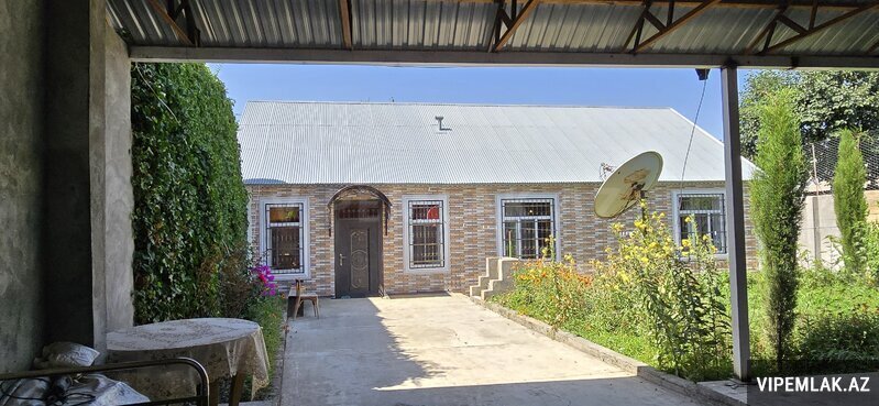 Qəbələ şəhərində 4 otaqlı Həyət evi / Villa Satılır, 120 m² Qəbələ şəhərində 4 otaqlı Həyət evi / Villa Satılır, 120 m²