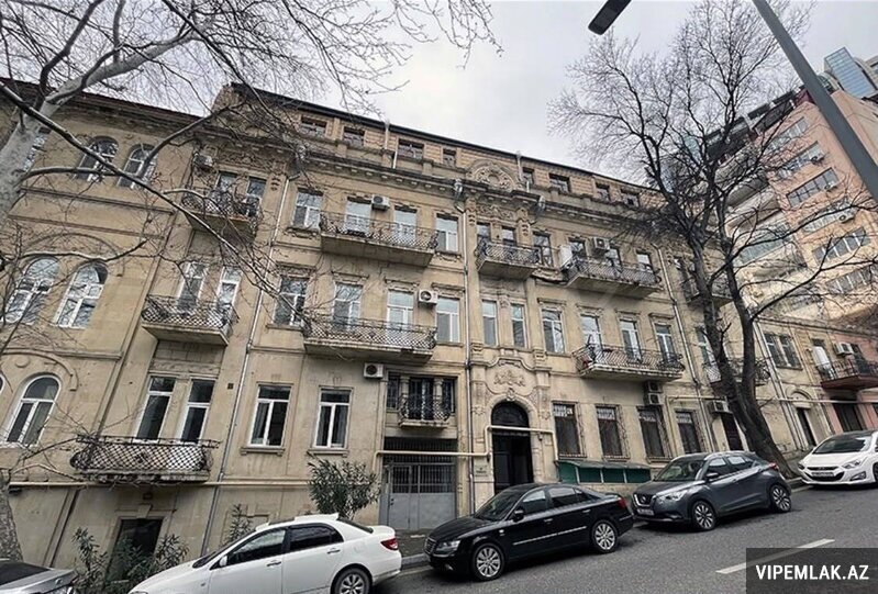 Səbail rayonunda 2 otaqlı Köhnə tikili Satılır, 55 m² Səbail rayonunda 2 otaqlı Köhnə tikili Satılır, 55 m²