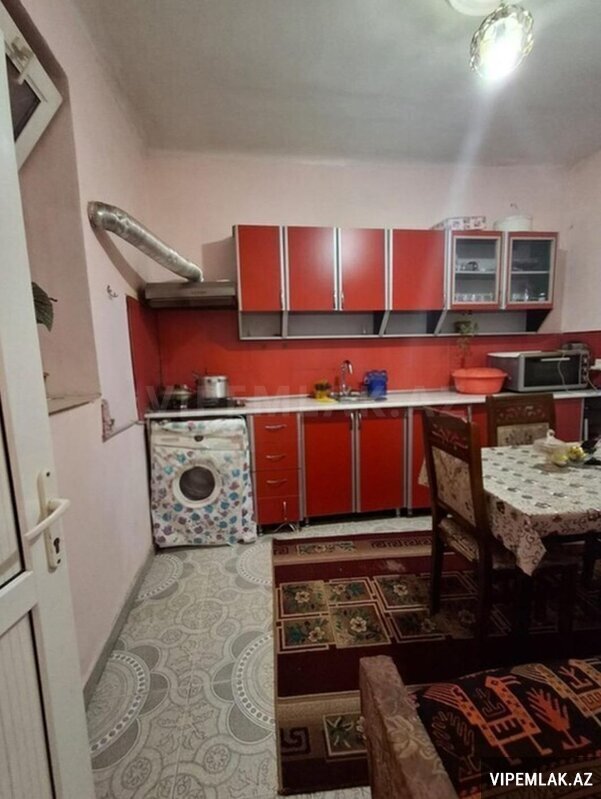 Sumqayıt şəhərində 4 otaqlı Köhnə tikili Satılır, 188 m² Sumqayıt şəhərində 4 otaqlı Köhnə tikili Satılır, 188 m²