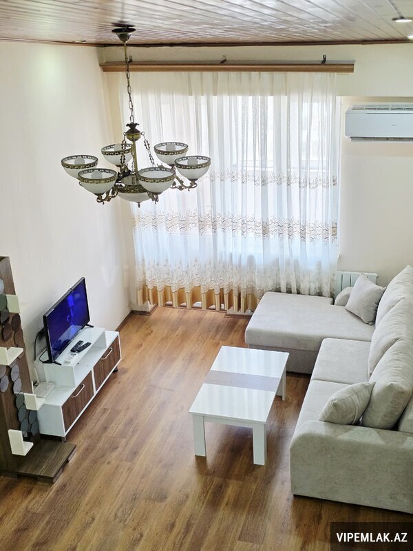 Xətai rayonunda 17 otaqlı Yeni tikili Kirayə verilir, 85 m² Xətai rayonunda 17 otaqlı Yeni tikili Kirayə verilir, 85 m²
