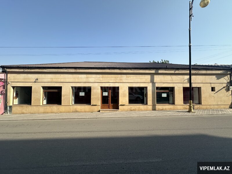 Quba şəhərində 1 otaqlı Obyekt / Ofis Kirayə verilir, 90 m² Quba şəhərində 1 otaqlı Obyekt / Ofis Kirayə verilir, 90 m²