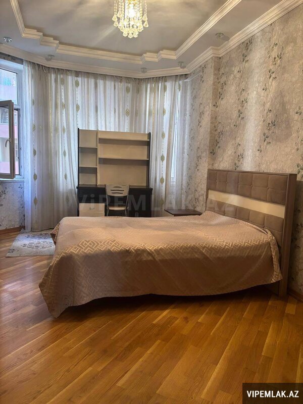 Xətai rayonunda 3 otaqlı Yeni tikili Kirayə verilir, 130 m² Xətai rayonunda 3 otaqlı Yeni tikili Kirayə verilir, 130 m²