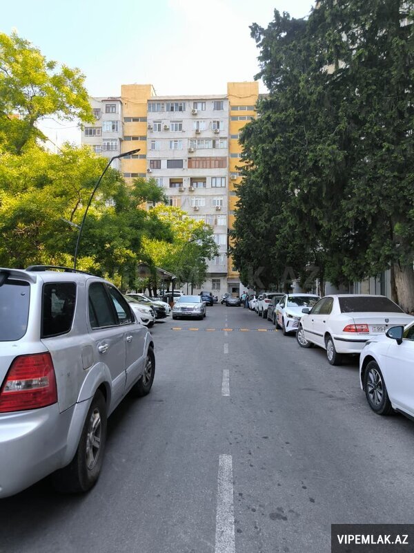 Nərimanov rayonunda 2 otaqlı Köhnə tikili Satılır, 41 m² Nərimanov rayonunda 2 otaqlı Köhnə tikili Satılır, 41 m²