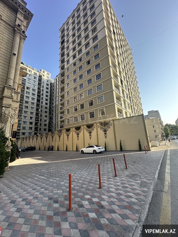 Gəncə şəhərində 3 otaqlı Yeni tikili Satılır, 156 m² Gəncə şəhərində 3 otaqlı Yeni tikili Satılır, 156 m²