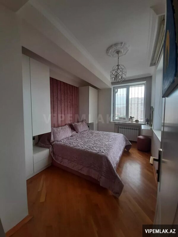 Xətai rayonunda 3 otaqlı Yeni tikili Satılır, 70 m² Xətai rayonunda 3 otaqlı Yeni tikili Satılır, 70 m²