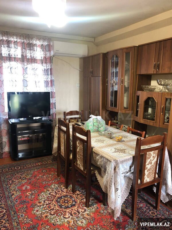 Şəki şəhərində 1 otaqlı Köhnə tikili Satılır, 35 m² Şəki şəhərində 1 otaqlı Köhnə tikili Satılır, 35 m²