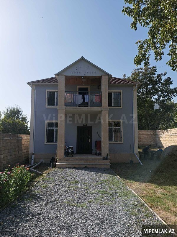 Qəbələ şəhərində 4 otaqlı Həyət evi / Villa Satılır, 160 m² Qəbələ şəhərində 4 otaqlı Həyət evi / Villa Satılır, 160 m²