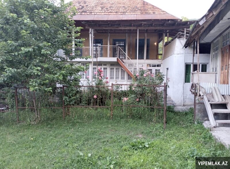 Şəki şəhərində 4 otaqlı Həyət evi / Villa Satılır, 1200 m² Şəki şəhərində 4 otaqlı Həyət evi / Villa Satılır, 1200 m²