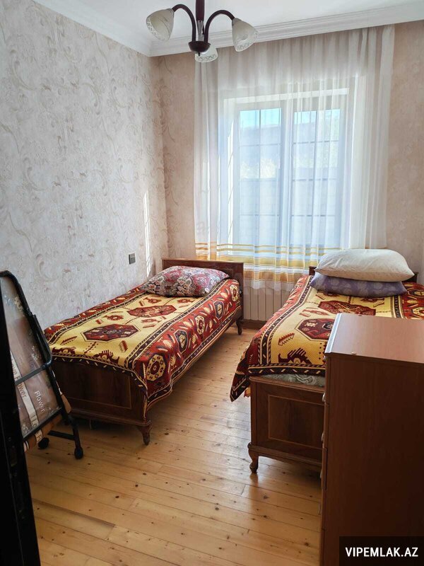 Şamaxı şəhərində 4 otaqlı Həyət evi / Villa Kirayə verilir, 120 m² Şamaxı şəhərində 4 otaqlı Həyət evi / Villa Kirayə verilir, 120 m²