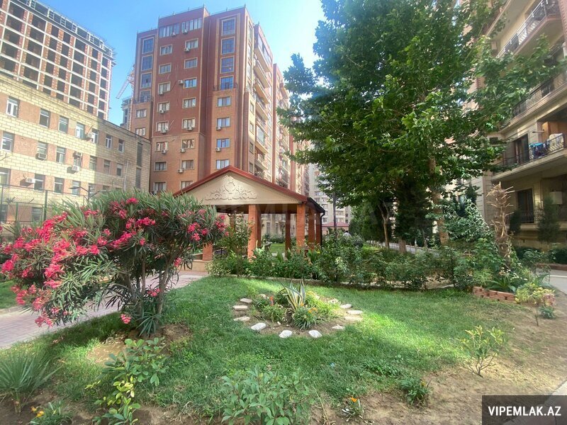 Nərimanov rayonunda 4 otaqlı Yeni tikili Satılır, 181 m² Nərimanov rayonunda 4 otaqlı Yeni tikili Satılır, 181 m²