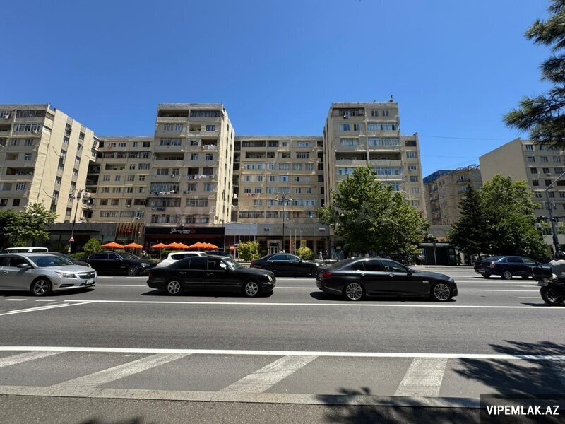 Nərimanov rayonunda 3 otaqlı Köhnə tikili Satılır, 85 m² Nərimanov rayonunda 3 otaqlı Köhnə tikili Satılır, 85 m²